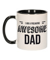 Cadeau mok-beker zwart I am a freaking awesome dad papa-vader verjaardag-Vaderdag